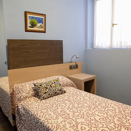 بيت ضيافة Jade كاسترو أورديالس