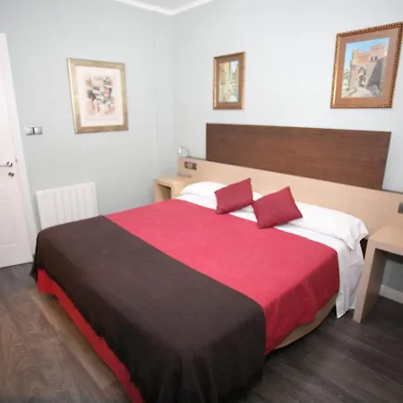 Jade كاسترو أورديالس